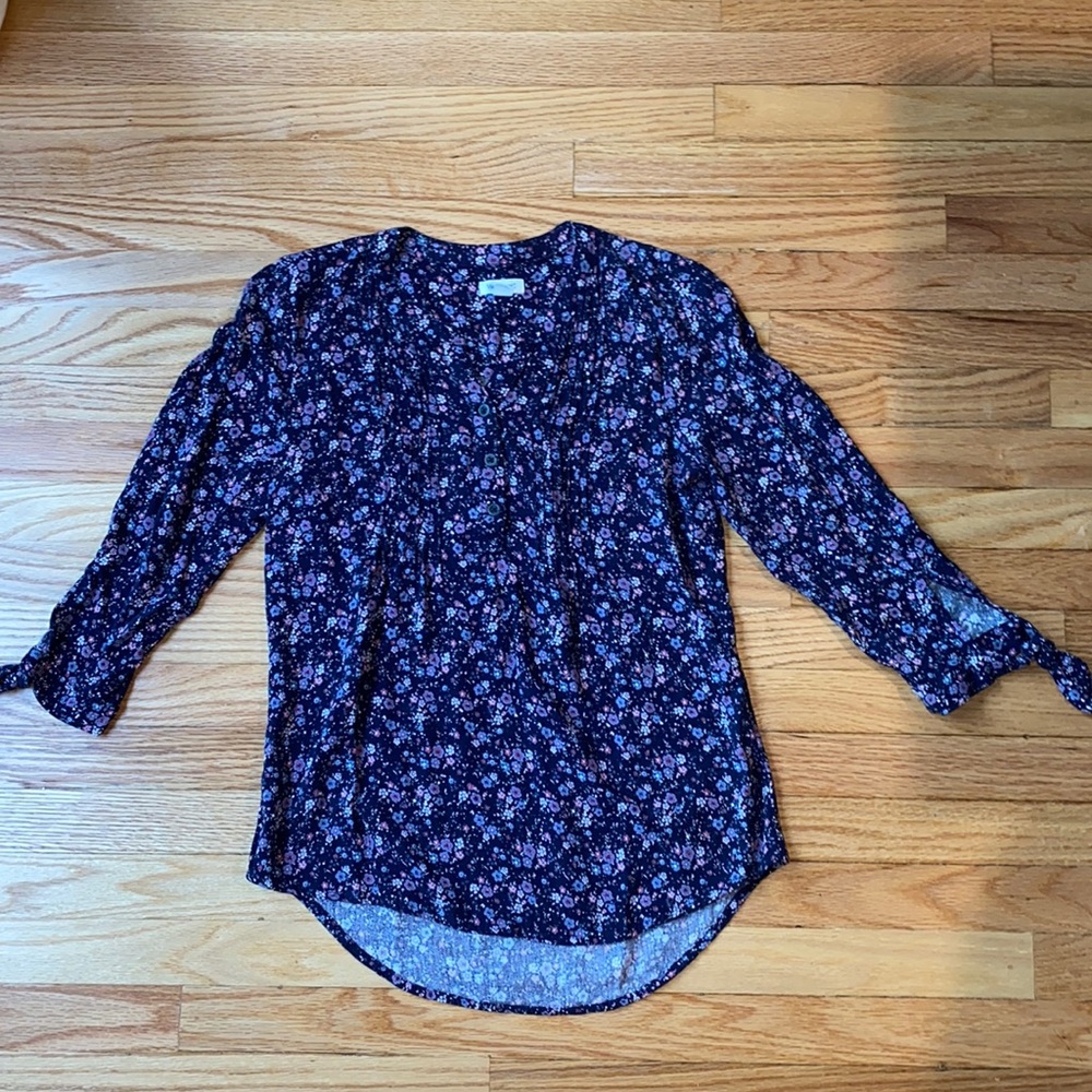 3/4 sleeve floral blouse